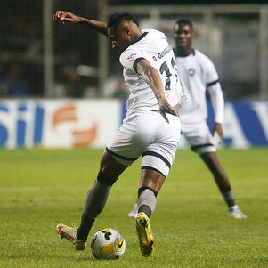 Diego Gonçalves, camisa 11 do Botafogo, vive momento delicado quanto a parte física