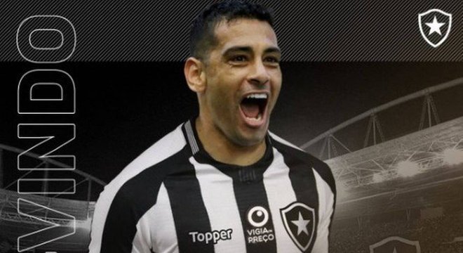 O primeiro já foi. Diego Souza, oficialmente anunciado no Botafogo