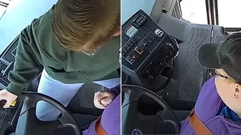 un estudiante de 13 años a un autobús escolar después de que el conductor se enferma y salva la vida de sus compañeros de clase;  Viendo el video – la noticia