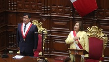 Após queda de Castillo, vice-presidente do Peru é empossada