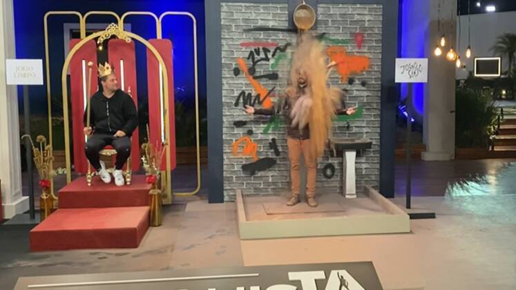 Na vez de Gyselle Soares quem ocupou o trono foi Thiago
Servo. O chuveiro, por outro lado, voltou a sujar Suita. 