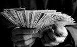 4º FinançasA graduação em gestão financeira ensina conceitos básicos de contabilidade, estatística, matemática, economia, planejamento estratégico e gestão. Quem se forma em finanças pode atuar em diversas funções no segmento privado, como empreendedor, investidor, gestor de fundos de investimentosVEJA TAMBÉM: Conheça sete métodos de ensino que estão em prática no país