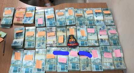 Dinheiro apreendido em Guarulhos estava separado em notas de R$ 10, R$ 50, R$ 100 e até R$ 200
