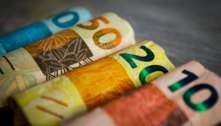 Salário mínimo pode ser reajustado para R$ 1.320 só em maio