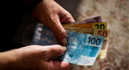 Poupança tem primeiro semestre com ganho real