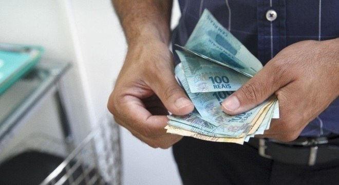A parcela mínima do seguro-desemprego passa de R$ 998 para R$ 1.039