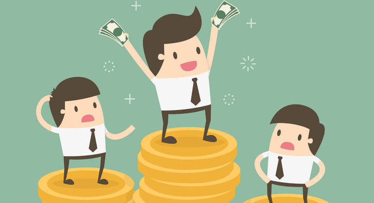 Empregado que trabalha em feriado tem que ser compensado