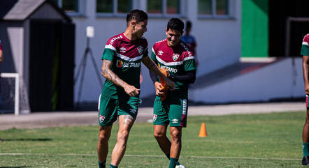 Diogo Barbosa e Cano em treino do Fluminense