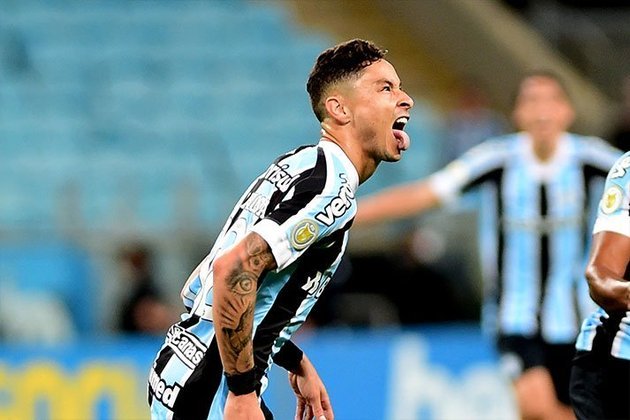 Diogo Barbosa - Lateral-Esquerdo - 29 anos - Contrato com o Grêmio até 31/12/2023