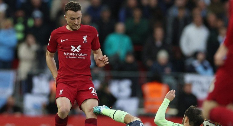 Diogo Jota se lesionou no clássico contra o Manchester City e vai perder a Copa do Mundo

