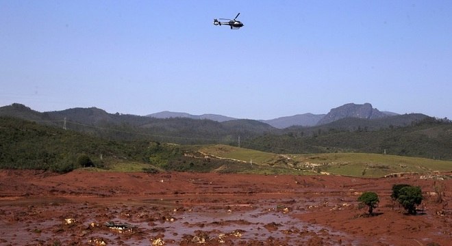 Distrito de Bento Rodrigues, em Mariana (MG), após rompimento de barragem da Samarco