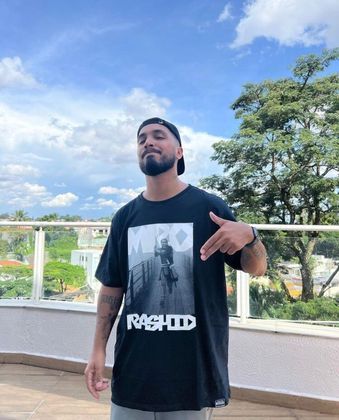 Diversos artistas também se manifestaram contra a atitude de Drake. O rapper brasileiro Rashid disse: 