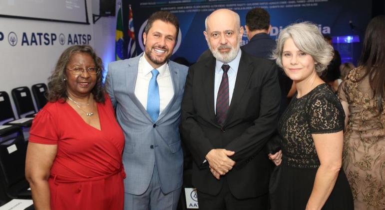 Na imagem, Carmem Dora, Afonso Paciléo, Luiz Cláudio Costa e Patrícia Vanzolini