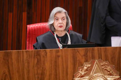 Presidente do TSE, ministra Cármen Lúcia diz: 'Somos igualmente brasileiros, temos o direito de votar' (Luiz Roberto/Divulgação/Secom/TSE – 22.10.2024)