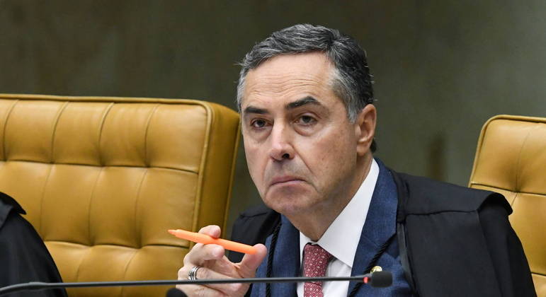 Barroso encaminhou notícia crime contra Bolsonaro à PGR 
