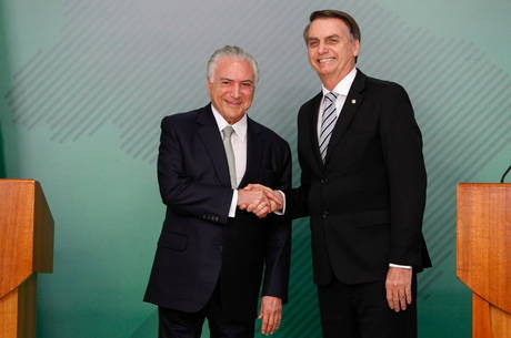 Temer e Bolsonaro conversaram por telefone