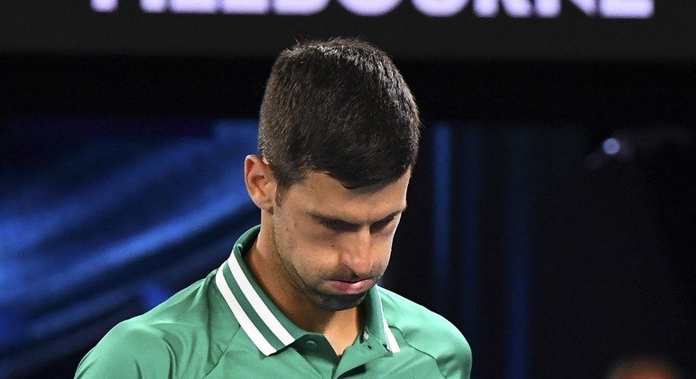Governo australiano cancela novamente o visto do tenista Novak Djokovic