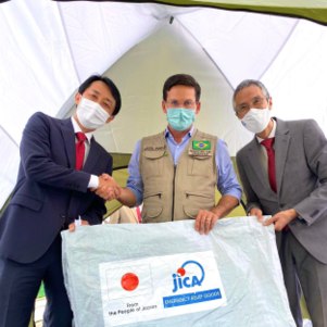 Ministro João Roma recebe doações do governo japonês para vítimas das cheias