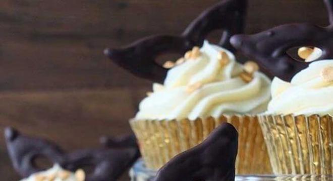 Doce para baile de máscaras personalizados