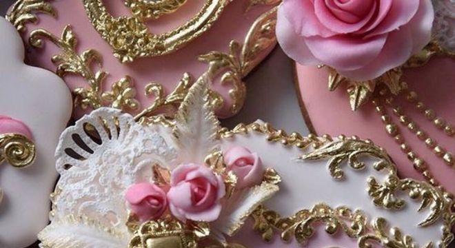 Doces para aniversário com tema baile de máscaras