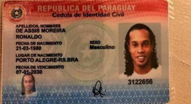 RG falsificado de Ronaldinho