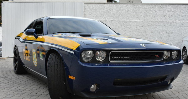 Resultado de imagem para Dodge Challenger RT PRF