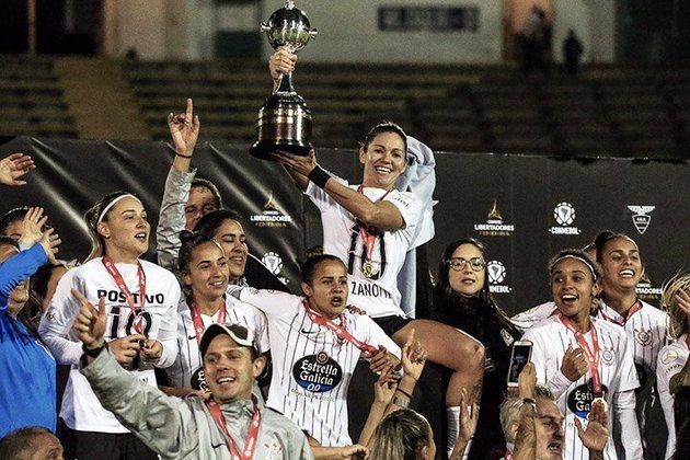 Dois anos mais tarde, o Corinthians, já sem a parceria, venceu a Ferroviária, de Araraquara, por 2 a 0. O jogo foi em Quito.