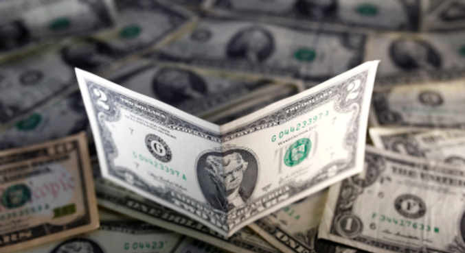 Dólar à vista fecha a terça-feira em alta de 0,45%, a R$ 5,6367