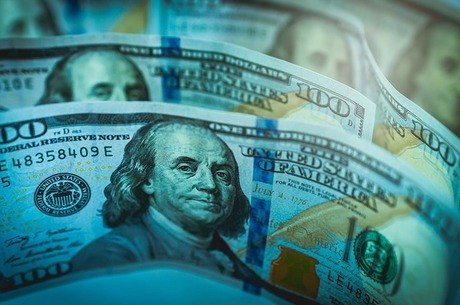 Dólar variou entre R$ 3,85 e R$ 3,89 na sessão