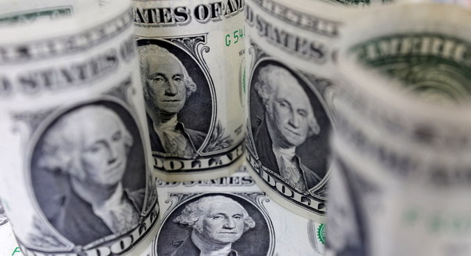 O dólar à vista caiu 0,80% nesta segunda (28), e fechou o dia cotado a R$ 5,3645 na venda