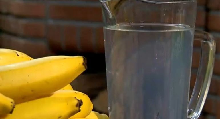 Banana e água de coco ajudam na cura da ressaca
