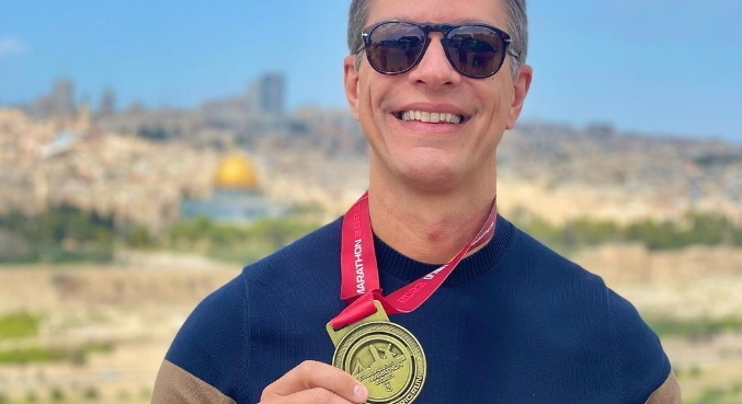 Sergio Aguiar já uniu as paixões por maratonas e pela comunicação na Record TV