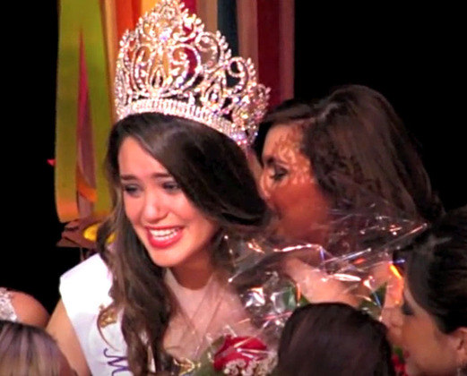 Dominique Ramírez (2011) - A Miss San Antonio (concurso que leva ao Miss Texas, nos EUA) perdeu a coroa porque descobriram que seu peso estava acima do exigido. Ela entrou na justiça e recuperou a faixa. 