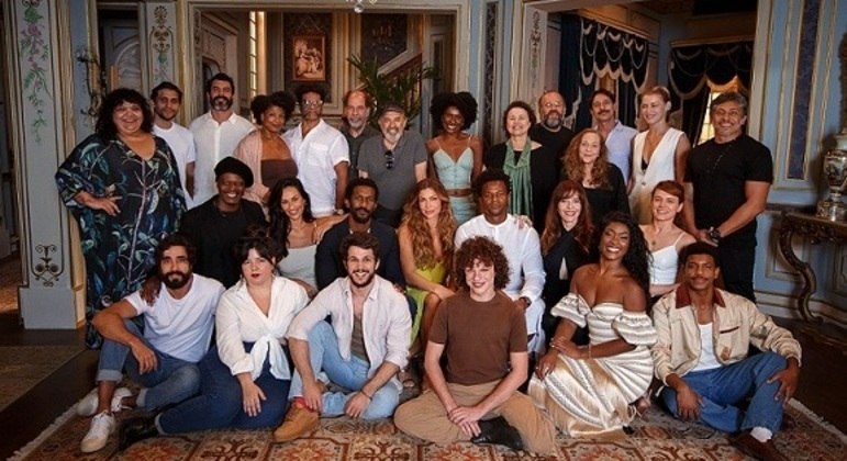 Elenco de "Dona Beja" da HBO, que já iniciou gravações no Rio