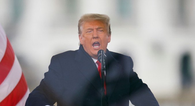 Donald Trump no comício antes da invasão de seus apoiadores ao Capitólio
