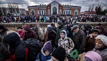 Ruínas e civis abandonados em Bilogorivka, coração da batalha pelo Donbass ucraniano