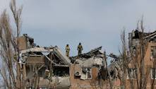 Separatistas pró-Rússia dizem controlar 90% de Lugansk e metade de Donetsk
