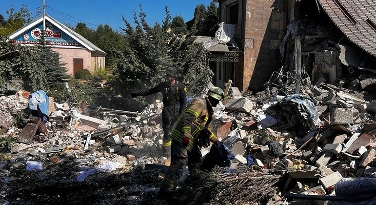 Bombardeios russos atingem a região separatista de Donetsk