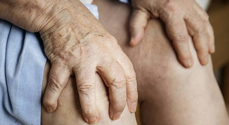 Por que algumas pessoas sentem dores no corpo em dias frios - Vimarsana News