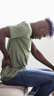 Cientistas desenvolvem novo tratamento para dor nas costas