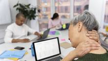 Má postura no home office pode causar dores crônicas nas costas 
