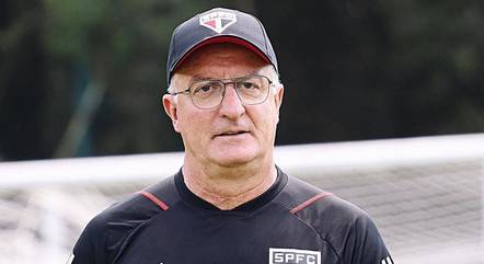 Dorival Jr em treino pelo São Paulo