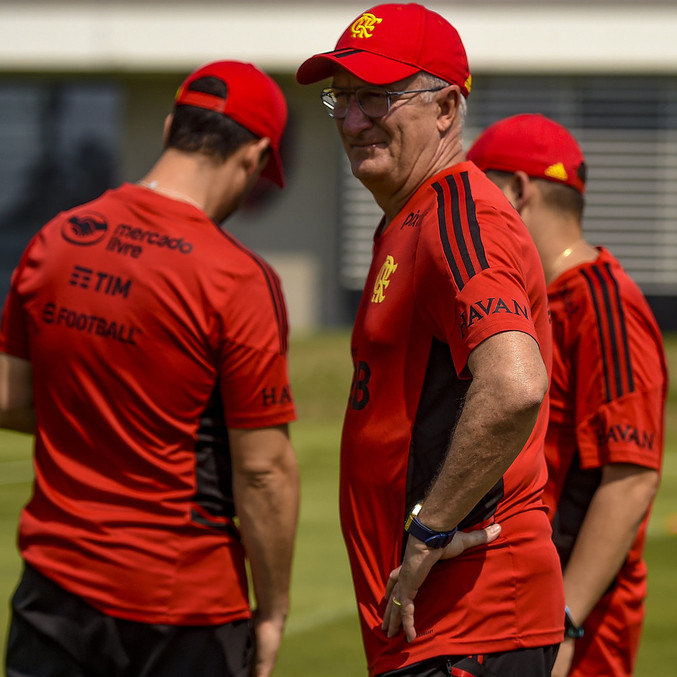 Dorival Júnior em treino do Flamengo
