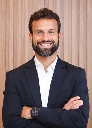 doutor Gustavo Patury