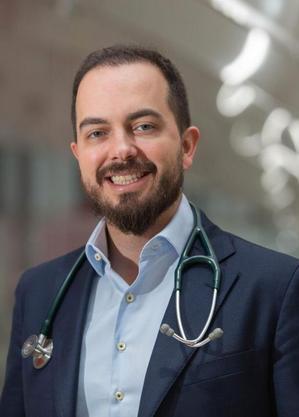 Dr Raphael Brandão
