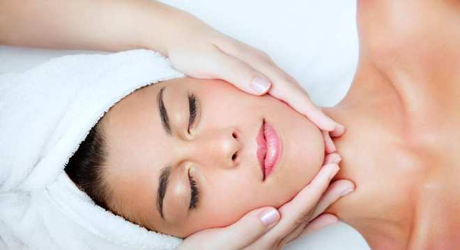 Drenagem facial – O que é, benefícios e como fazer