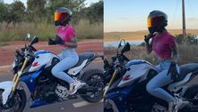 Influenciadora bomba com vídeo de dancinha em cima de moto em movimento