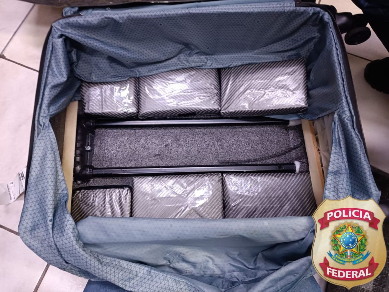 Passageiro preso com 5 kg de cocaína em Confins, na Grande BH