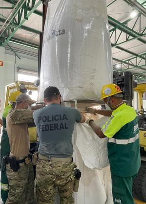 Droga estava oculta entre a soja
