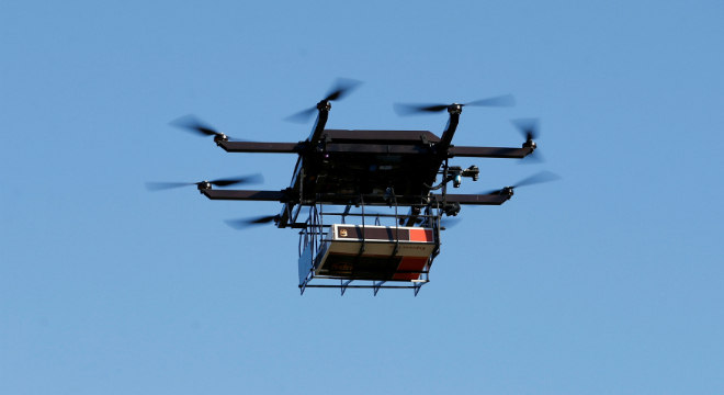 Entrega de encomendas por drones será testada no Brasil ainda neste ano